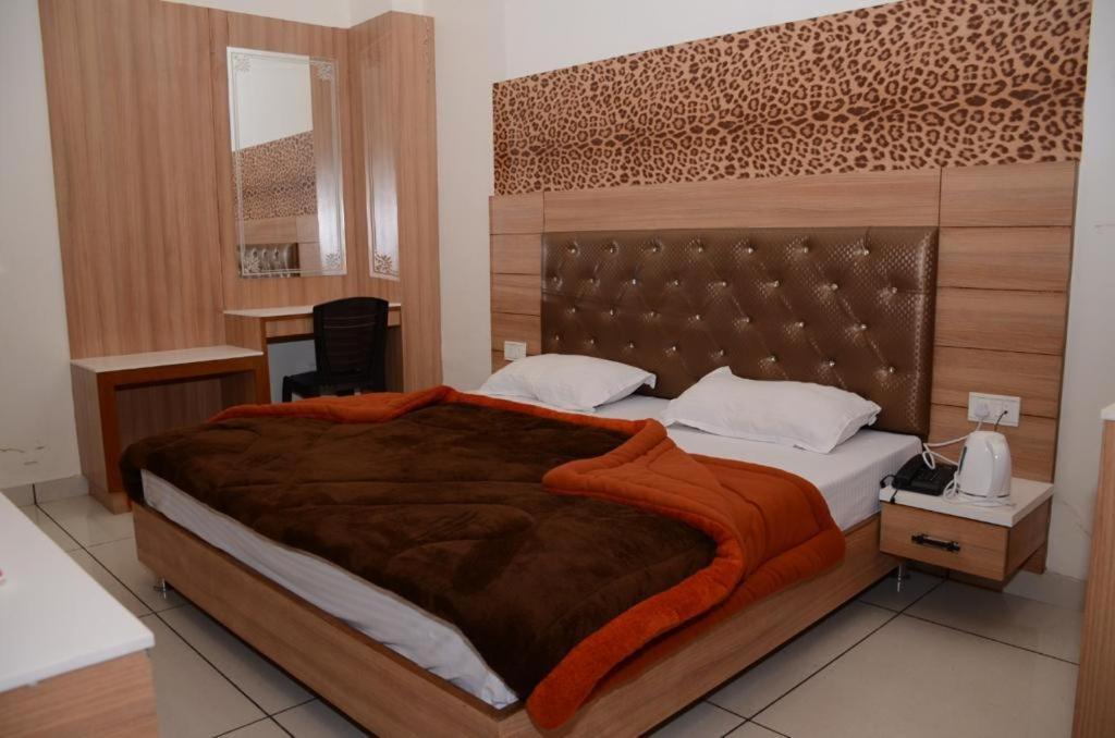Hotel Robin Inn Amritsar Extérieur photo