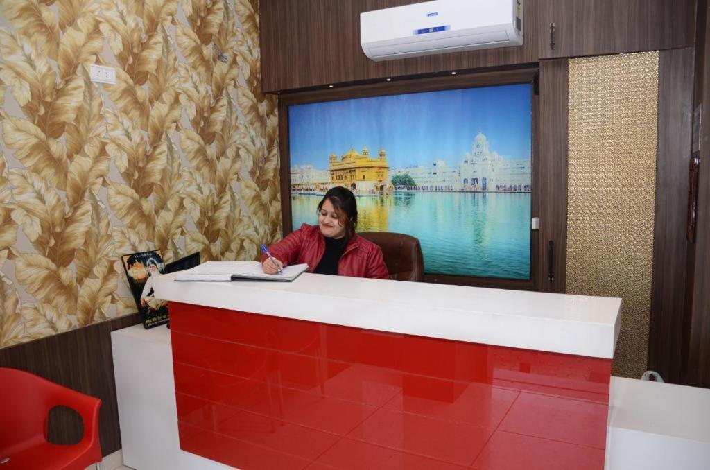 Hotel Robin Inn Amritsar Extérieur photo