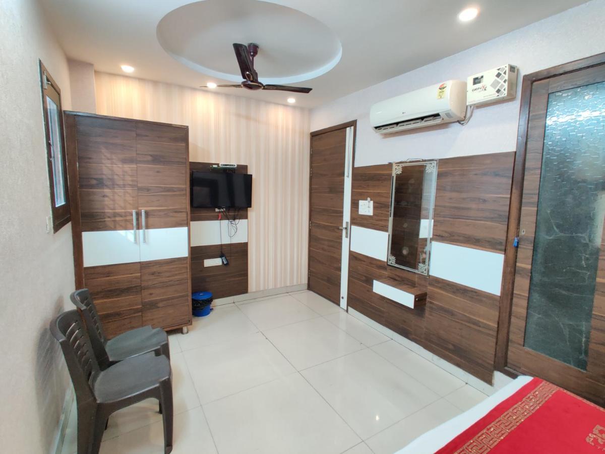 Hotel Robin Inn Amritsar Extérieur photo