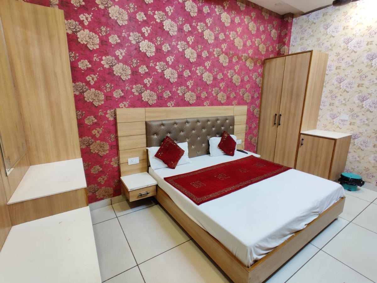 Hotel Robin Inn Amritsar Extérieur photo