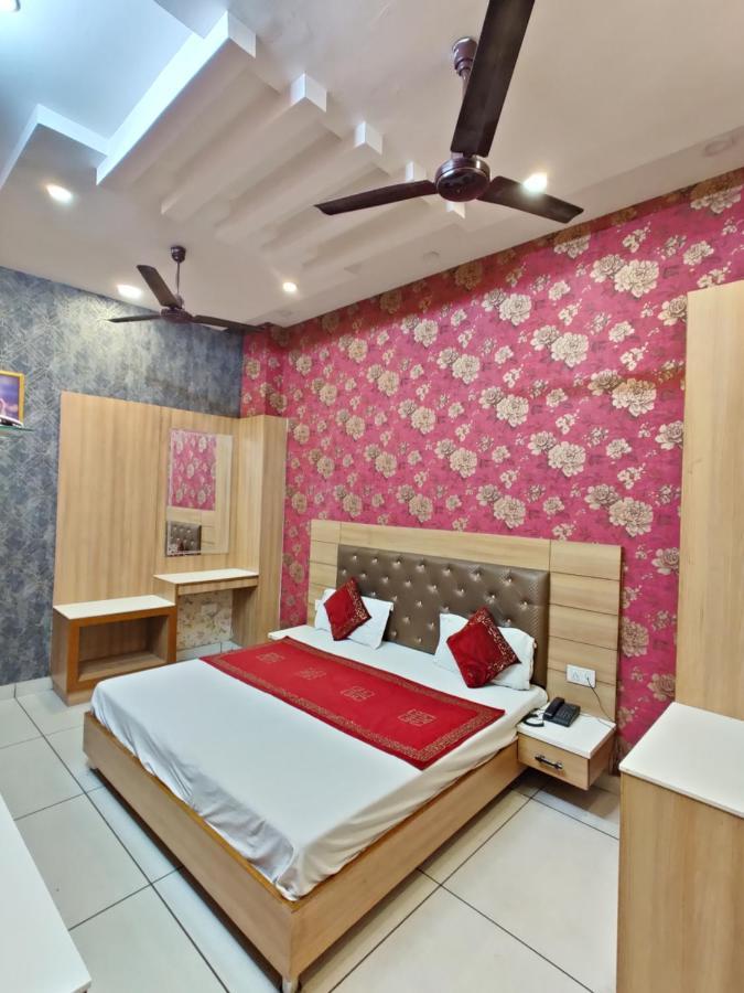 Hotel Robin Inn Amritsar Extérieur photo
